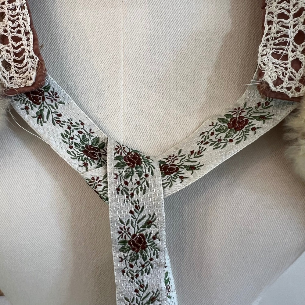 Vintage Mink Fur Capelet Crochet Lace Collar Tie Shoulder Wrap Prairie Boho - Picture 5 of 8